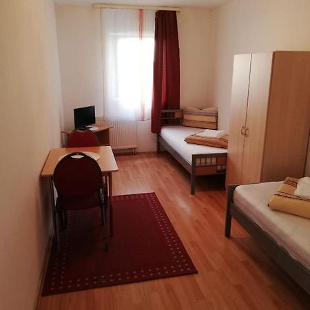 Pension Feldschloessl Ingolstadt Dış mekan fotoğraf